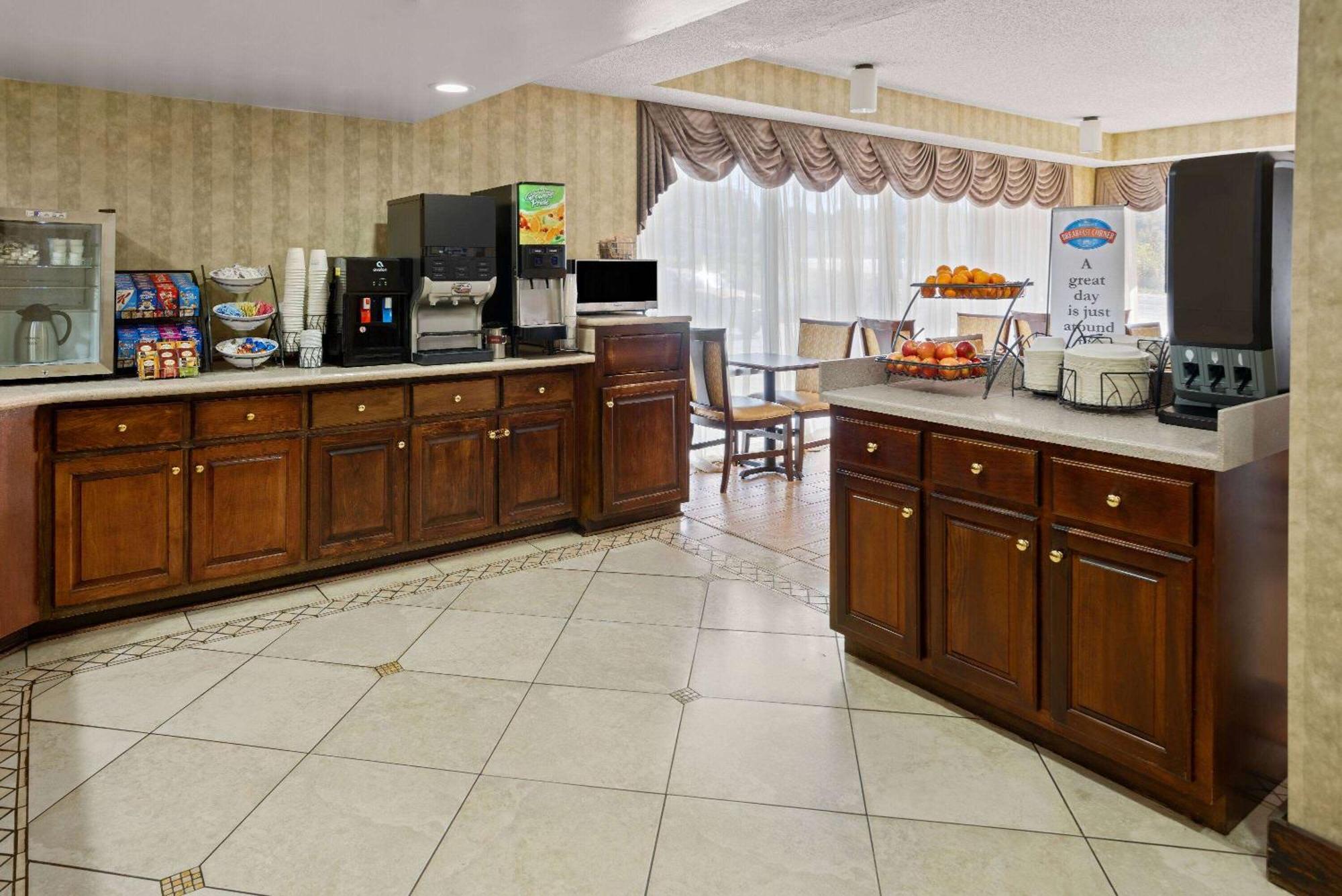 Baymont By Wyndham Griffin Hotel Luaran gambar