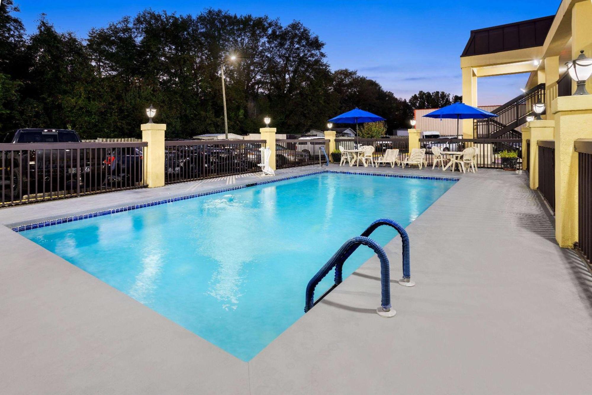 Baymont By Wyndham Griffin Hotel Luaran gambar
